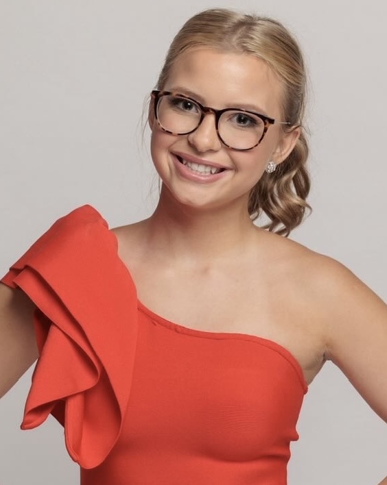 Lola Schlafhauser